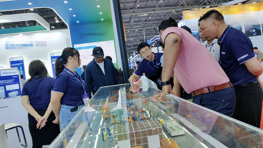 模型 (4)_900 模型 (4)_900